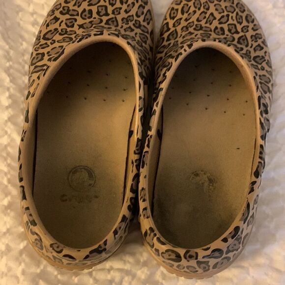 CROCS, leopard print, ladies 5, great condition - Picture 6 of 6